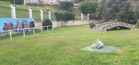 Espacio donde se encontraba la escultura en Pedreña.