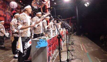 Canallas sobre el escenario. R.A.