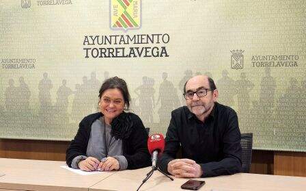 Esther Vélez y Salcines en la presentación.