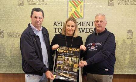 Proyección de documental en Torrelavega.