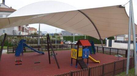 Parque infantil cubierto.