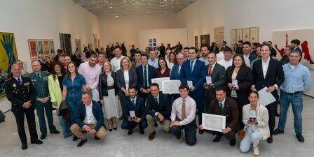 Acto de entrega de las distinciones.