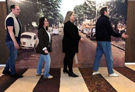 Exposición sobre The Beatles.