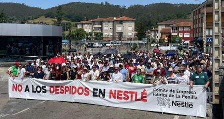 Manifestación para rechazar el ERE de la Néstle.