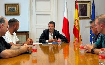 Reunión en la Delegación del Gobierno.